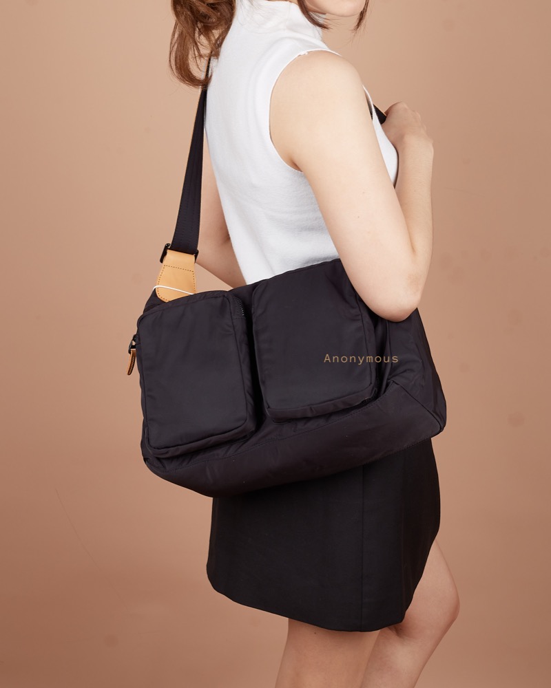 Anonymous Jojo Nylon Bag (No Brand)