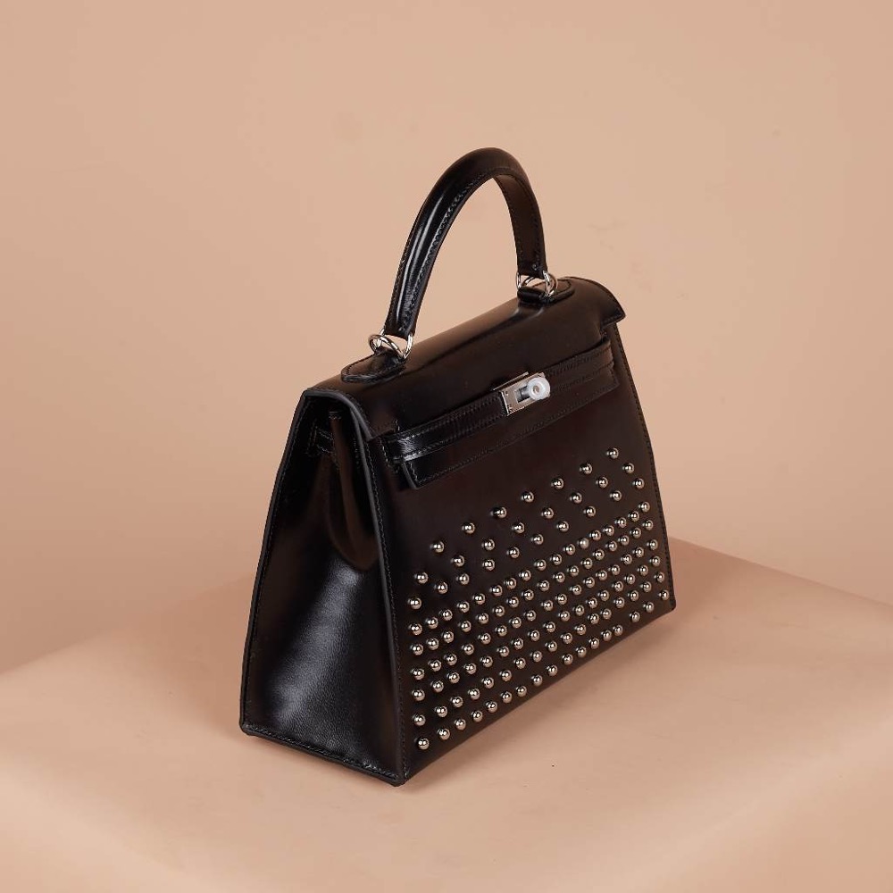 Anonymous Cara Bag K25 Box Leather Studs No Brand (Tas Kulit)