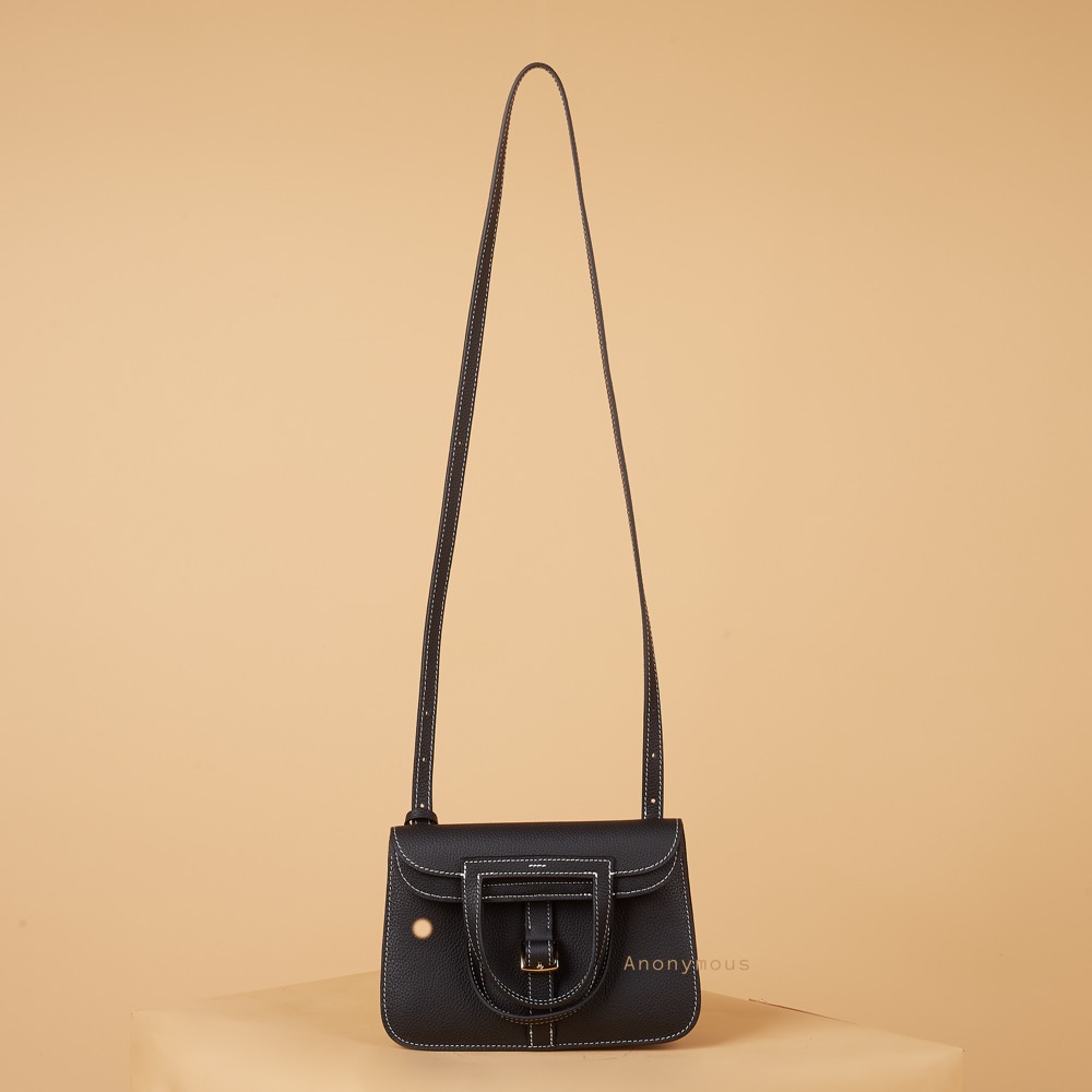 Anonymous Halsey 22 Togo No Brand (Tas Kulit)