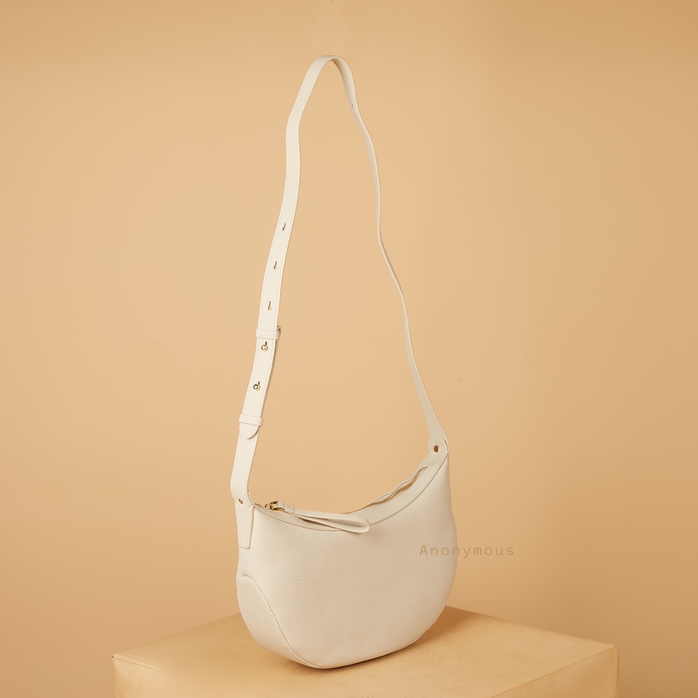 Anonymous Paola Sling Bag No Brand (Tas Kulit)