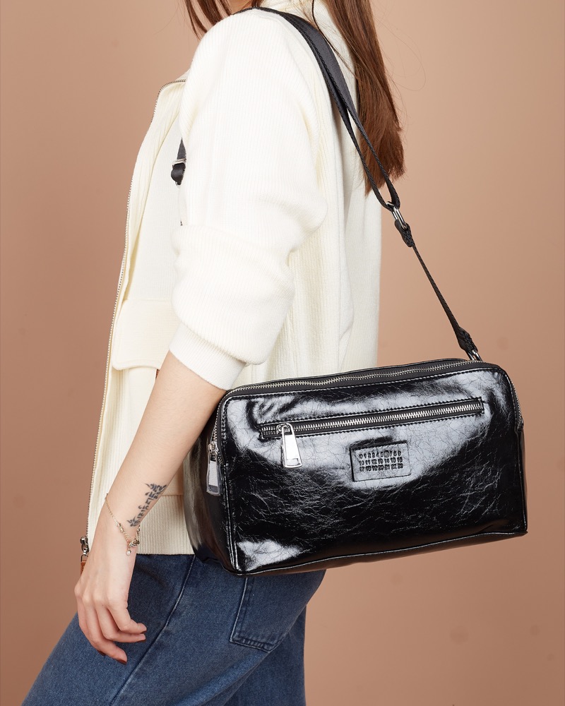 Anonymous Juno 30 Crossbody Bag Shiny Calfskin No Brand