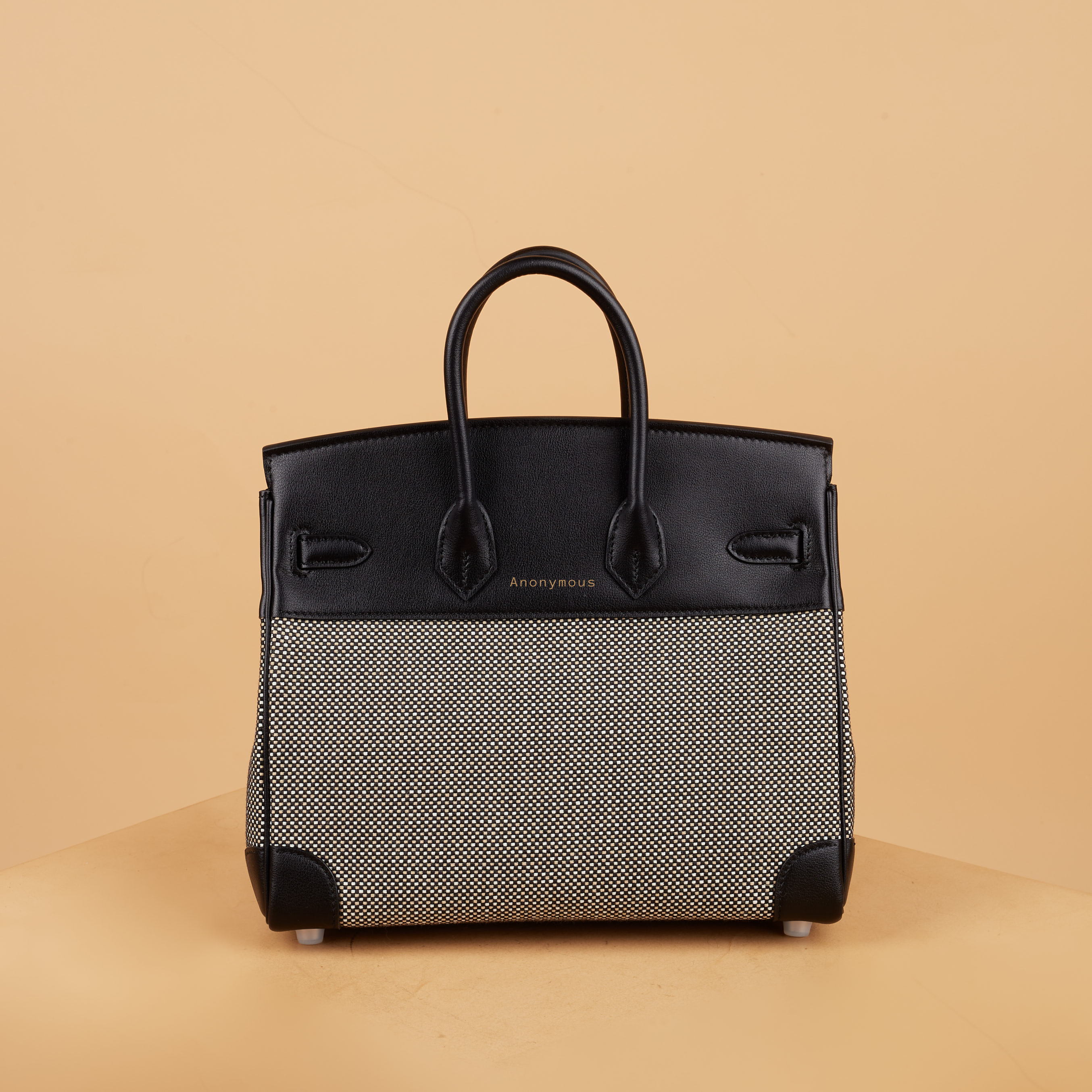 Anonymous Bebe 25 ecru pattern No Brand (Tas Kulit)