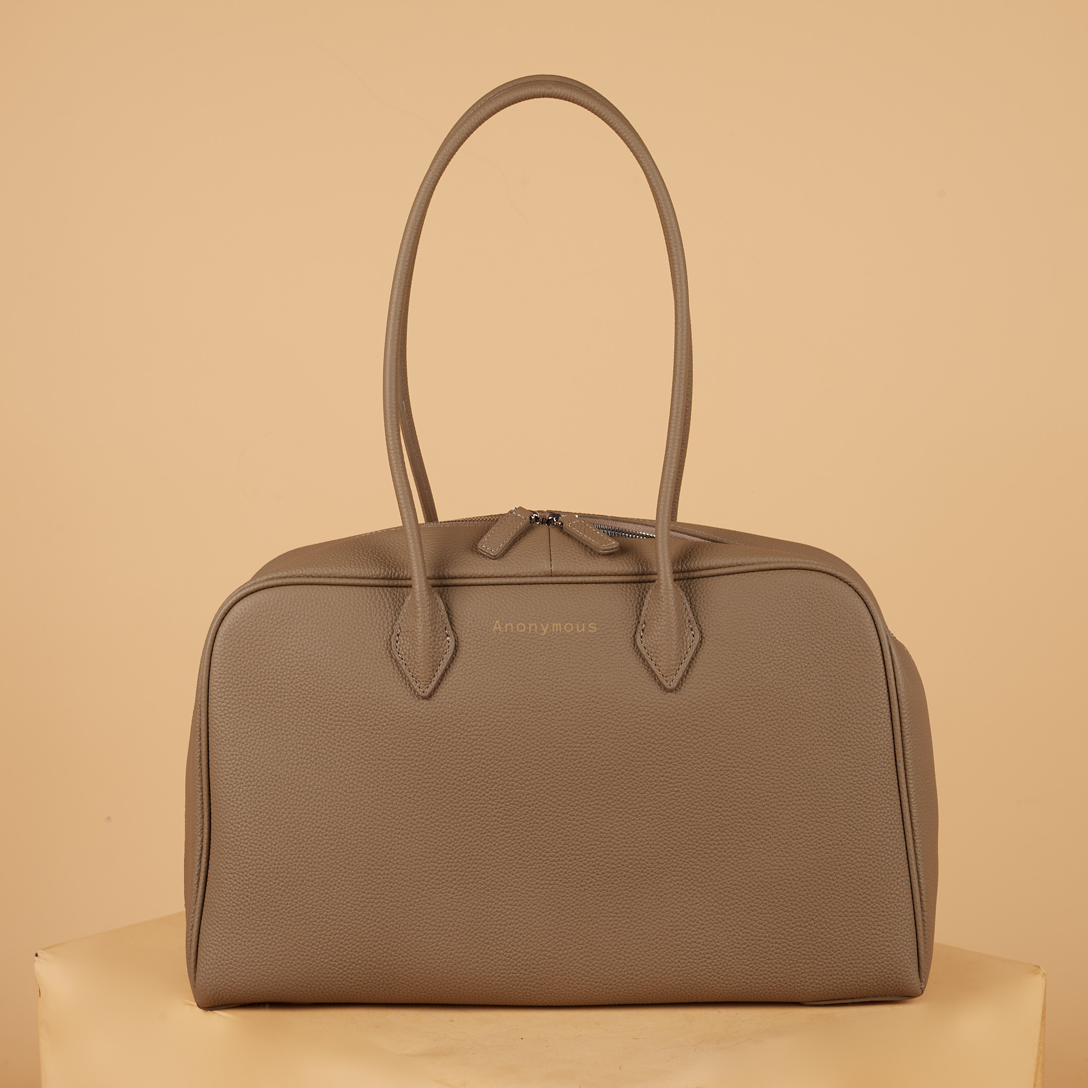 Anonymous Vivien Tote bag Grained Leather No Brand (Tas Kulit)