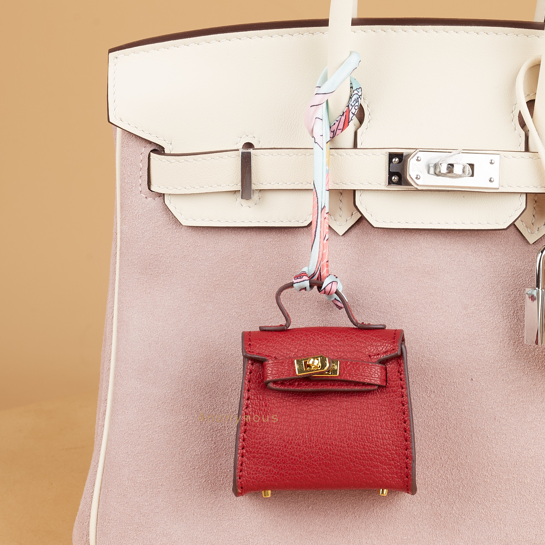 Anonymous Cara Charm Leather (Gantungan Tas)