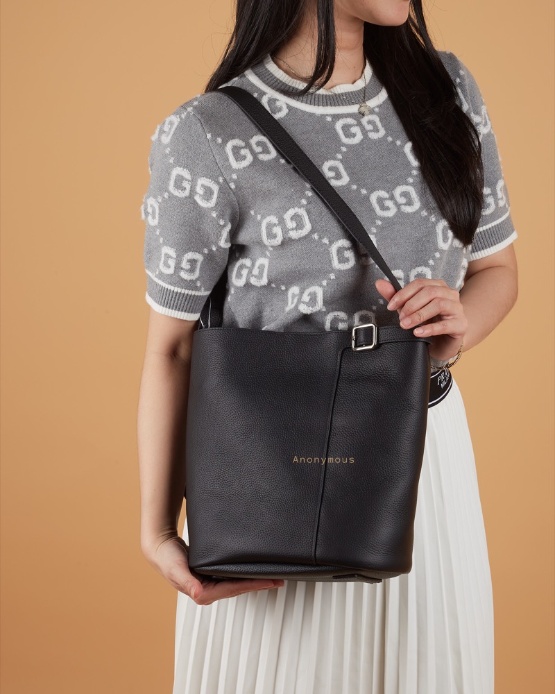 Anonymous Wayne Shoulder Bag Grained Leather No Brand (Tas Kulit)