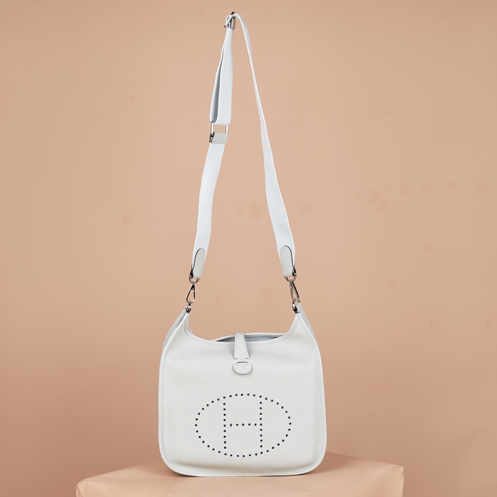 Anonymous Madeline E29 Togo Leather No Brand (Tas Kulit)