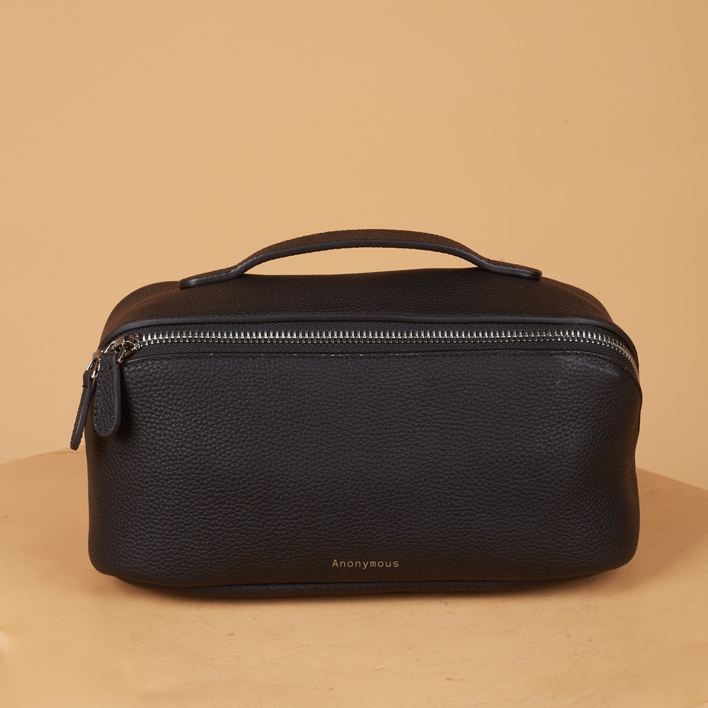 Anonymous Cosmo Cosmetic Pouch Grained Leather (No Brand)