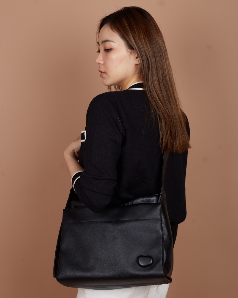 Anonymous Carly Shoulder Bag Swift Leather No Brand (Tas Kulit)