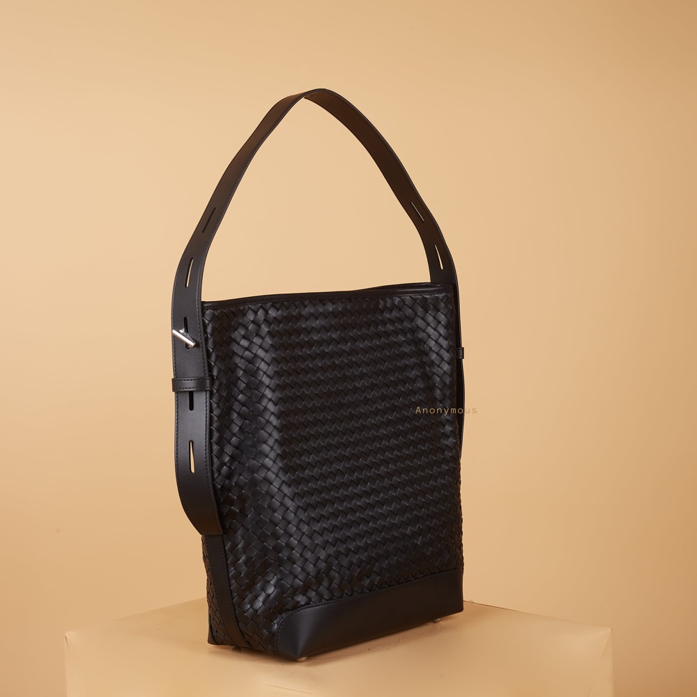 Anonymous Michio Tote Bag Swift Leather Matte No Brand (Tas Kulit)