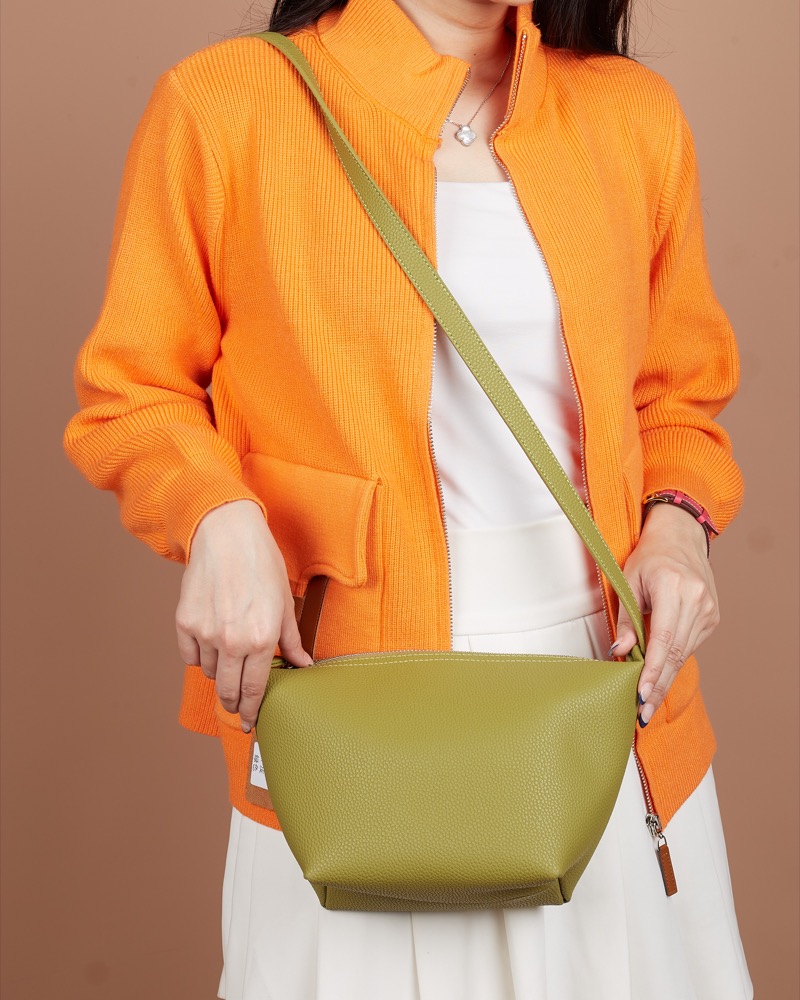 Anonymous Mia Pouch Grained Leather No Brand (Tas Kulit)