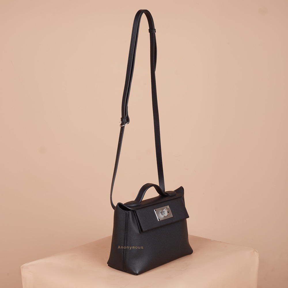 Anonymous Ezzy Bag 2420 Swift Leather No Brand