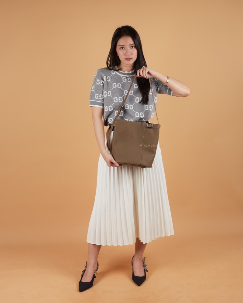 Anonymous Wayne Shoulder Bag Grained Leather No Brand (Tas Kulit)