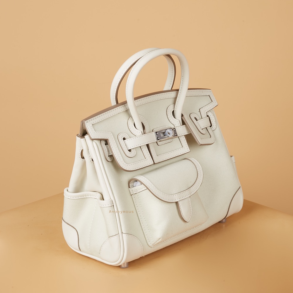 Anonymouse Bebe 25 Geoland Canvas No Brand