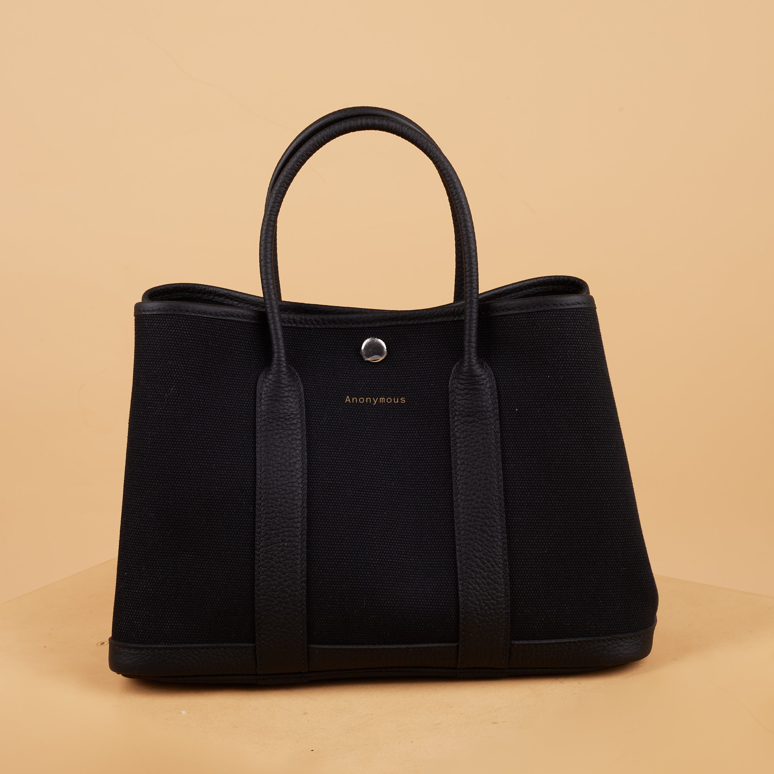 Anonymous Carnival Tote Bag 30 Ecru PHW No Brand (Tas Kulit)