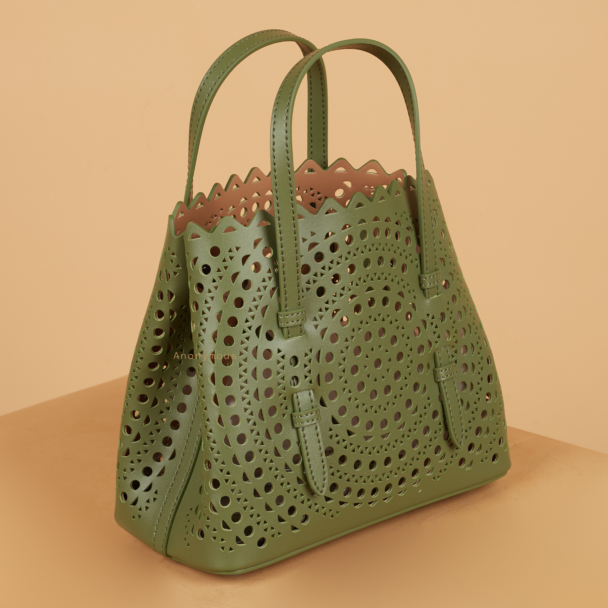 Anonymous Min 20 M20 Cut Leather No Brand (Tas Kulit)
