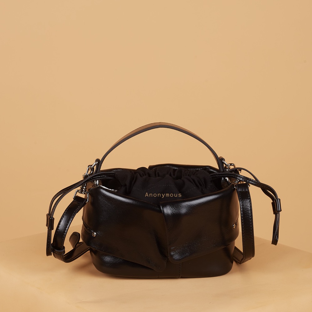 Anonymous Tata Dumpling Bag Leather Denim No Brand (Tas Kulit)