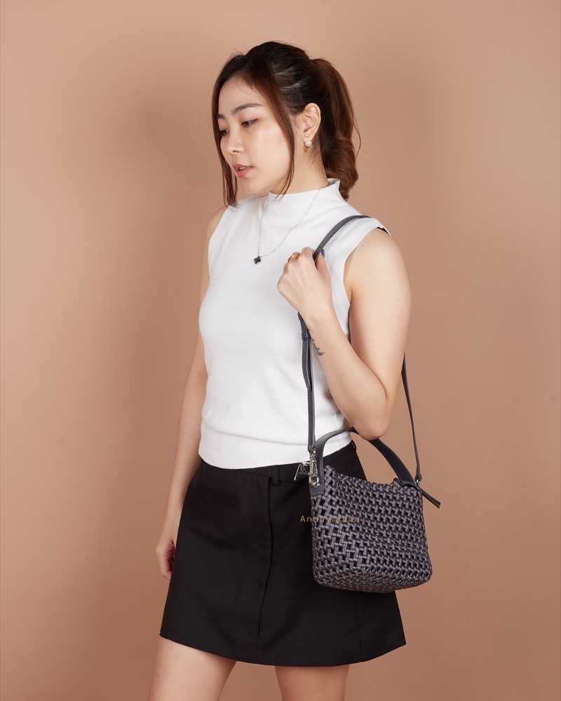 Anonymous Faye Handbag (No Brand)
