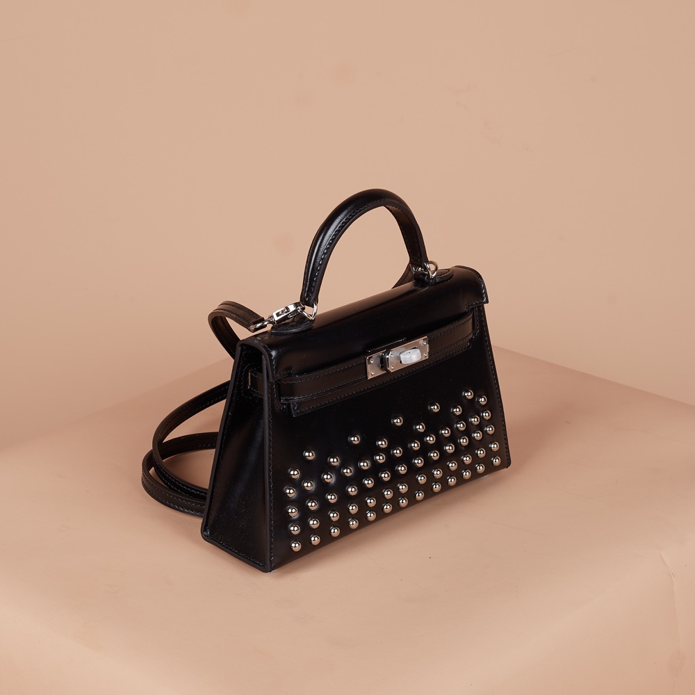 Anonymous Cara Bag K20 Box Leather Studs No Brand (Tas Kulit)