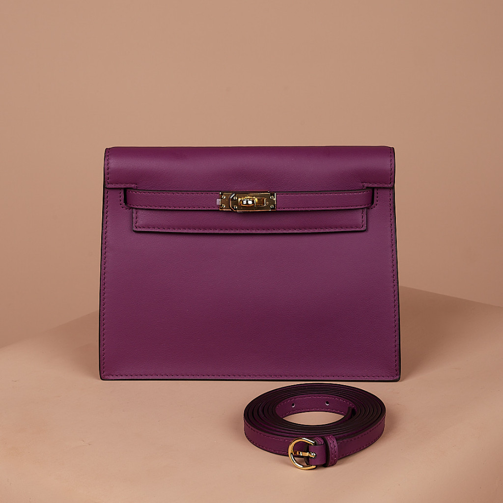 Anonymous Daisy Swift Leather Bag