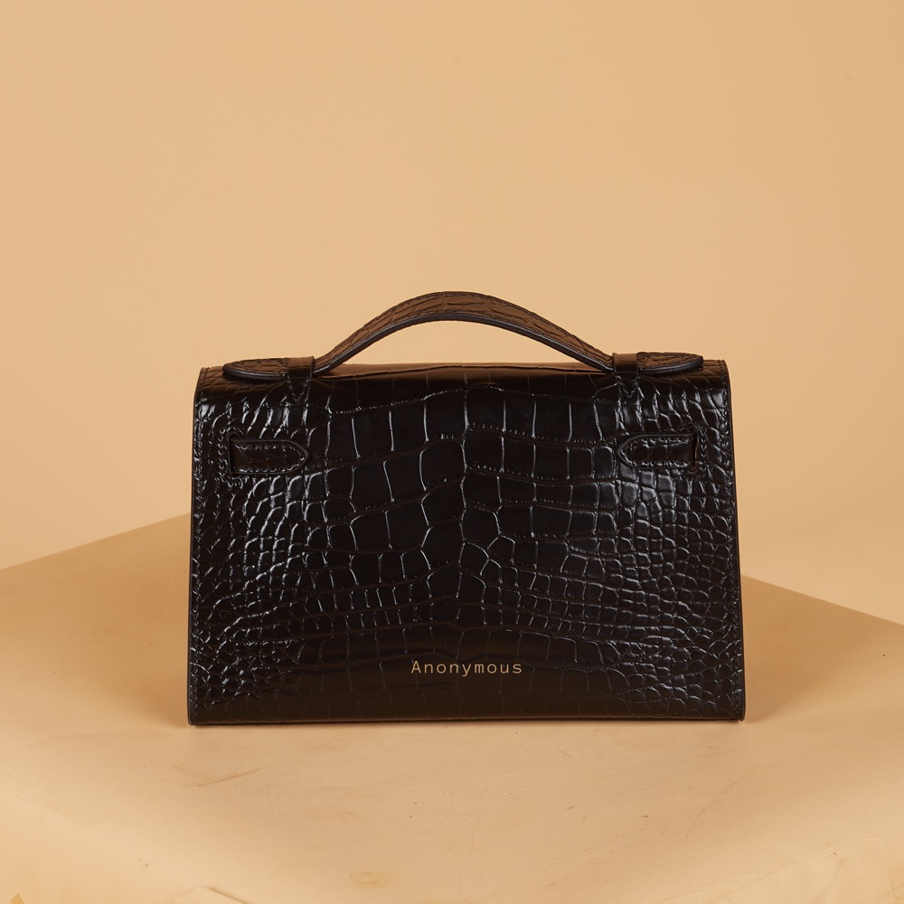 Anonymous Kylee Pochette P22 Croco (No Brand)