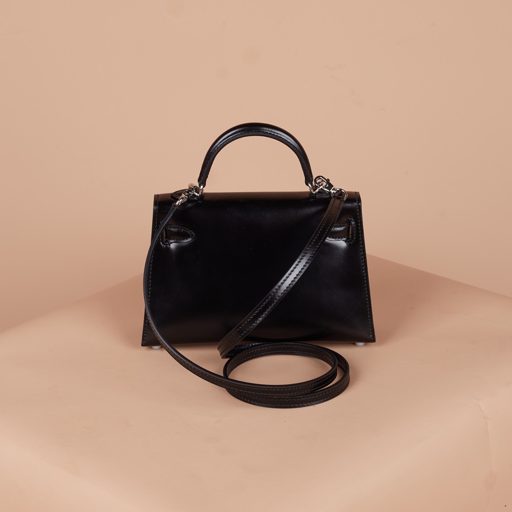Anonymous Cara Bag K20 Box Leather Studs No Brand (Tas Kulit)