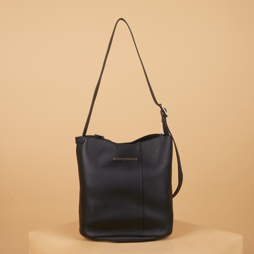 Anonymous Wayne Shoulder Bag Grained Leather No Brand (Tas Kulit)