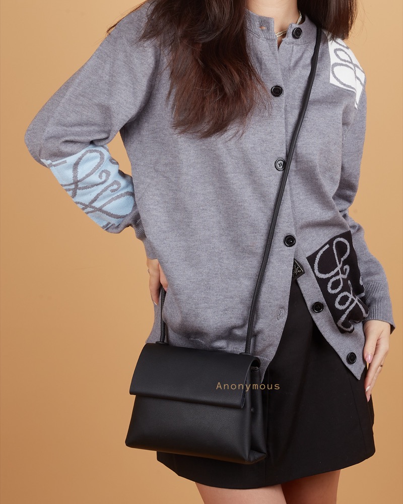 Anonymous Sassy Crossbody Bag Leather No Brand (Tas Kulit)
