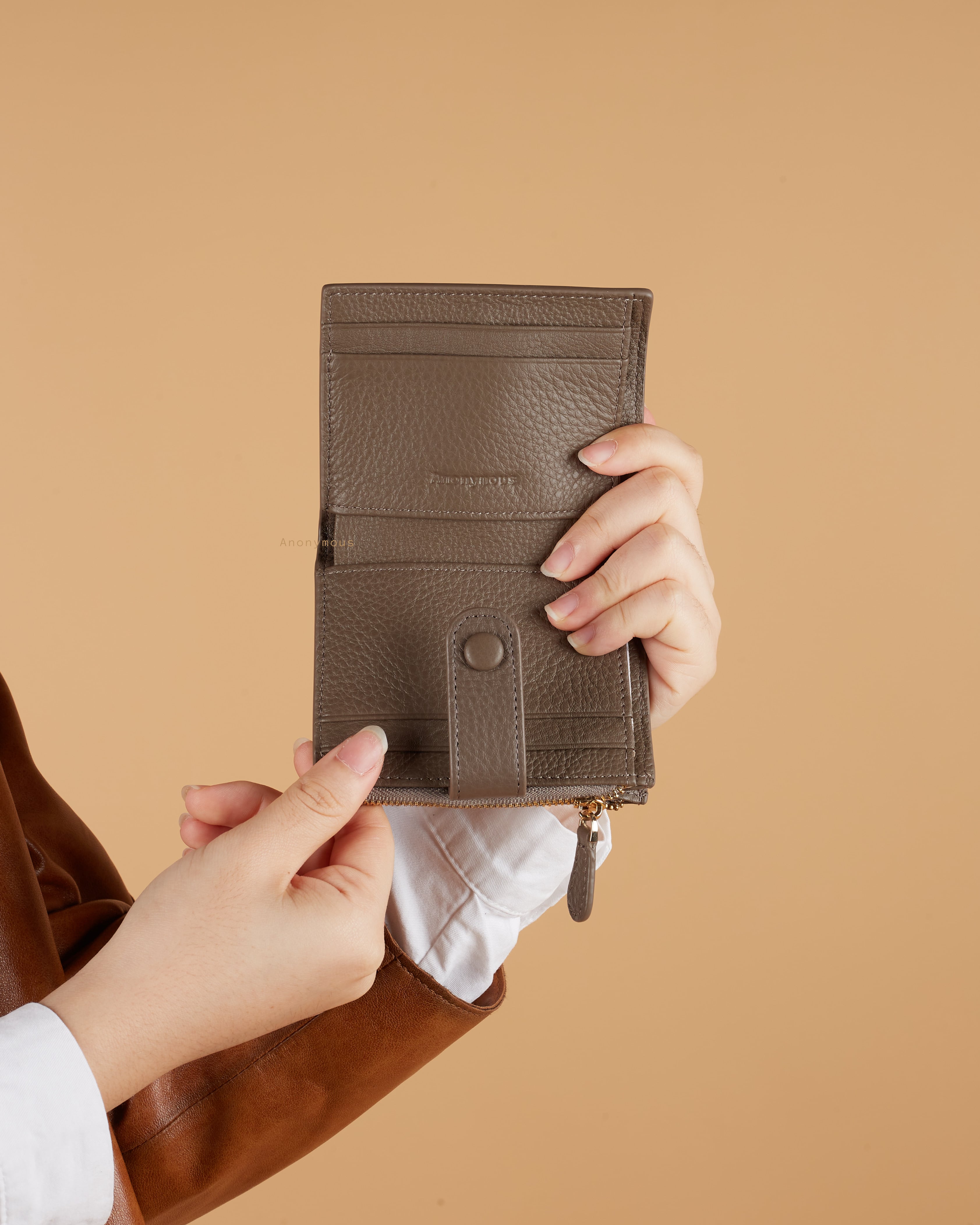 Anonymous Emily Compact Card Holder (Dompet Kulit)