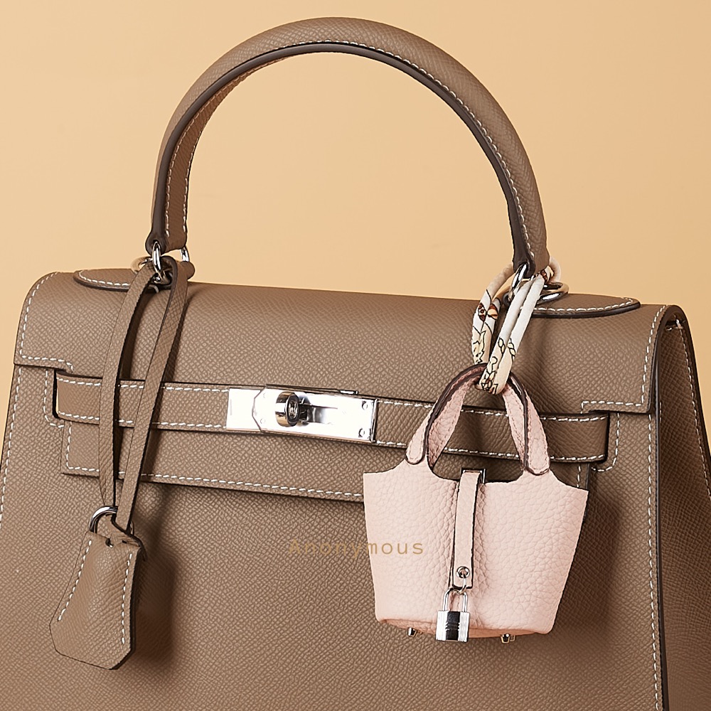 Anonymous Poppy Charm Togo Leather No Brand