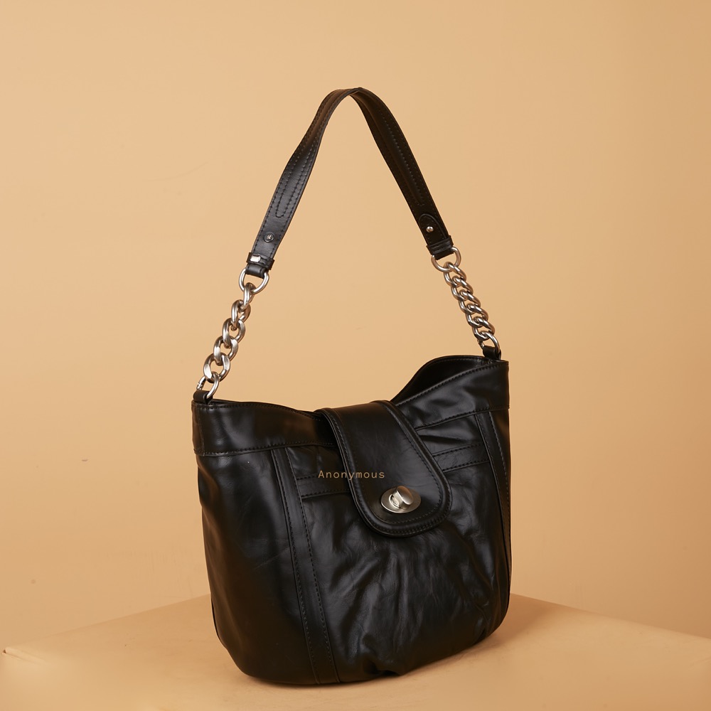 Anonymous Vone Shoulder Bag Leather No Brand (Tas Kulit)
