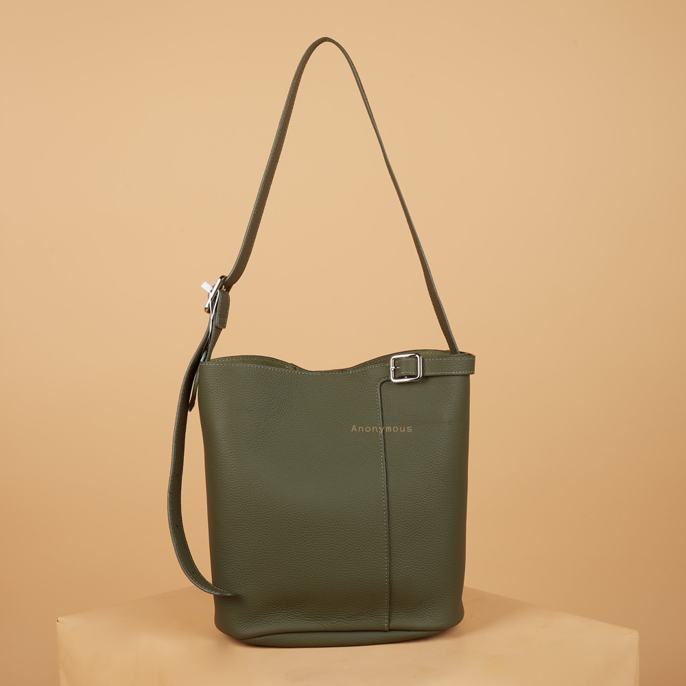 Anonymous Wayne Shoulder Bag Grained Leather No Brand (Tas Kulit)