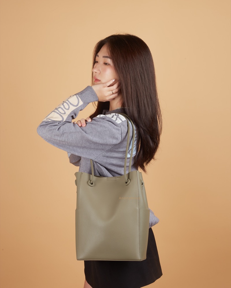 Anonymous Tina Hobo Leather Bag No Brand (Tas Kulit)