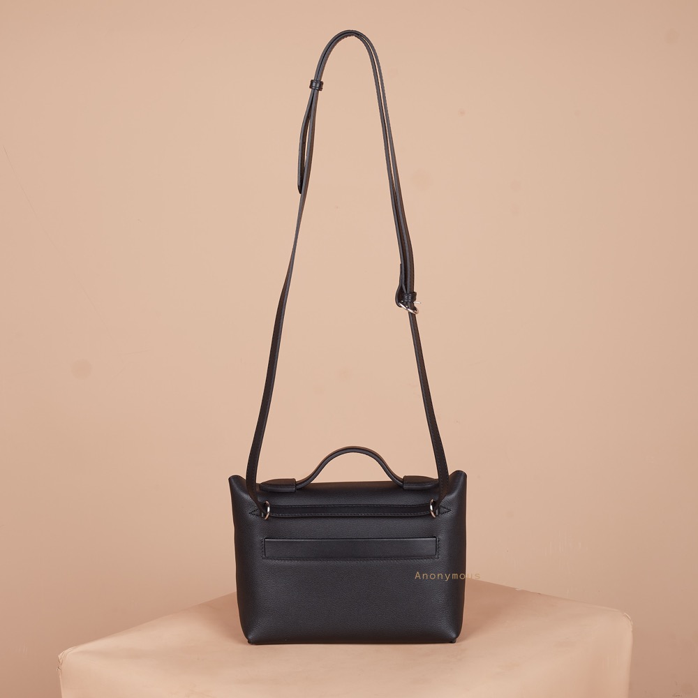 Anonymous Ezzy Bag 2420 Swift Leather No Brand