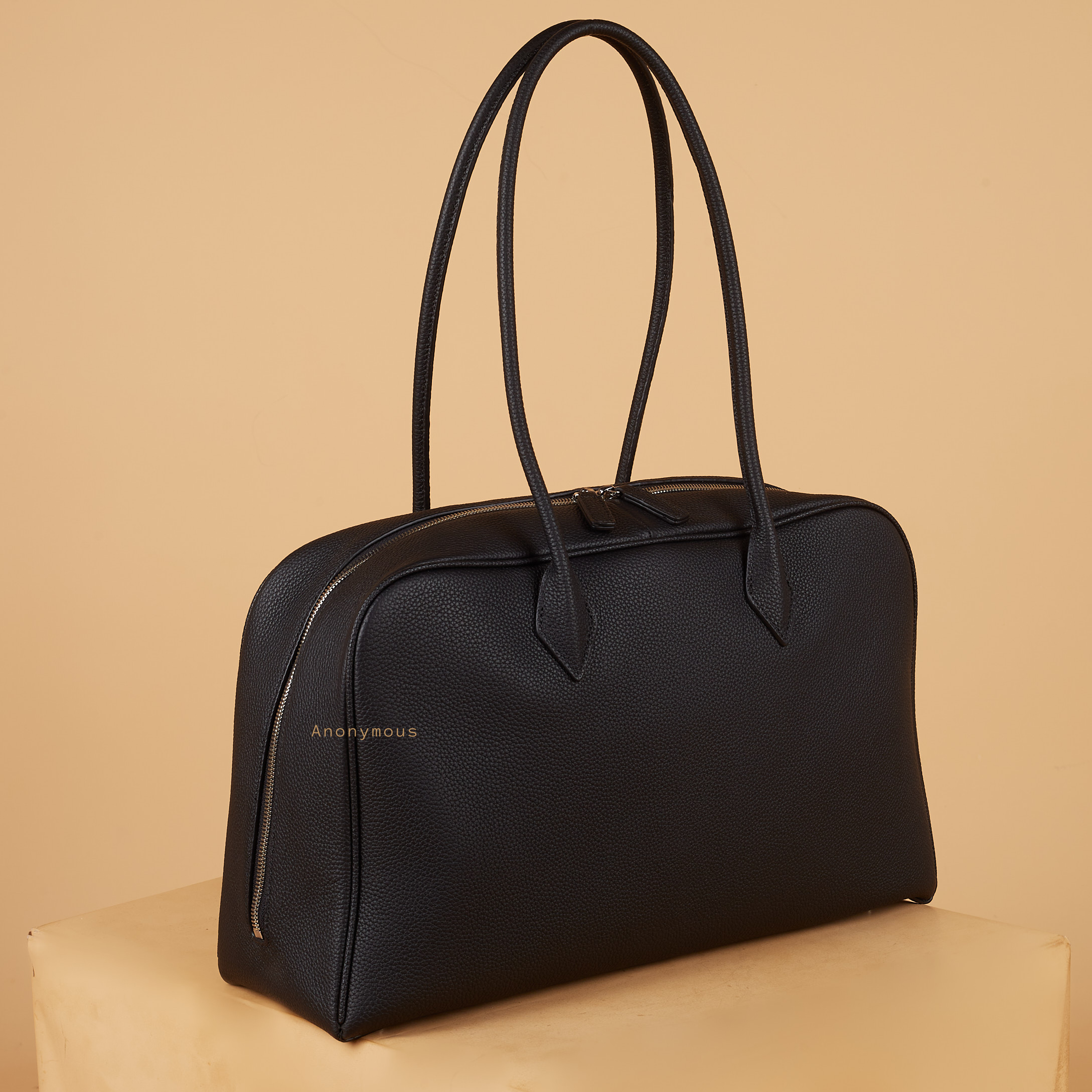 Anonymous Vivien Tote bag Grained Leather No Brand (Tas Kulit)