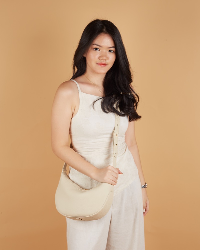 Anonymous Paola Sling Bag No Brand (Tas Kulit)