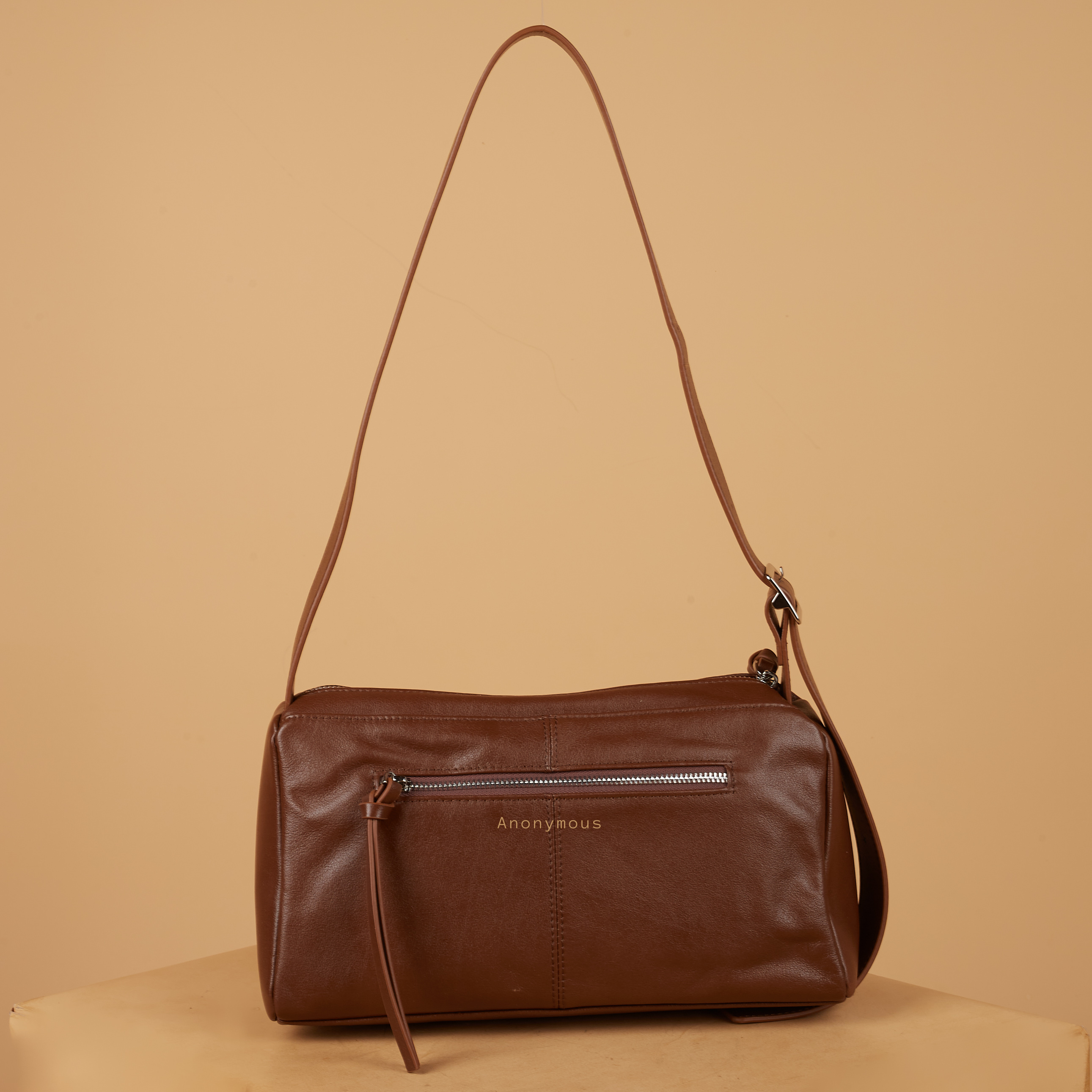 Anonymous Otto Shoulder Bag Leather No Brand (Tas Kulit)