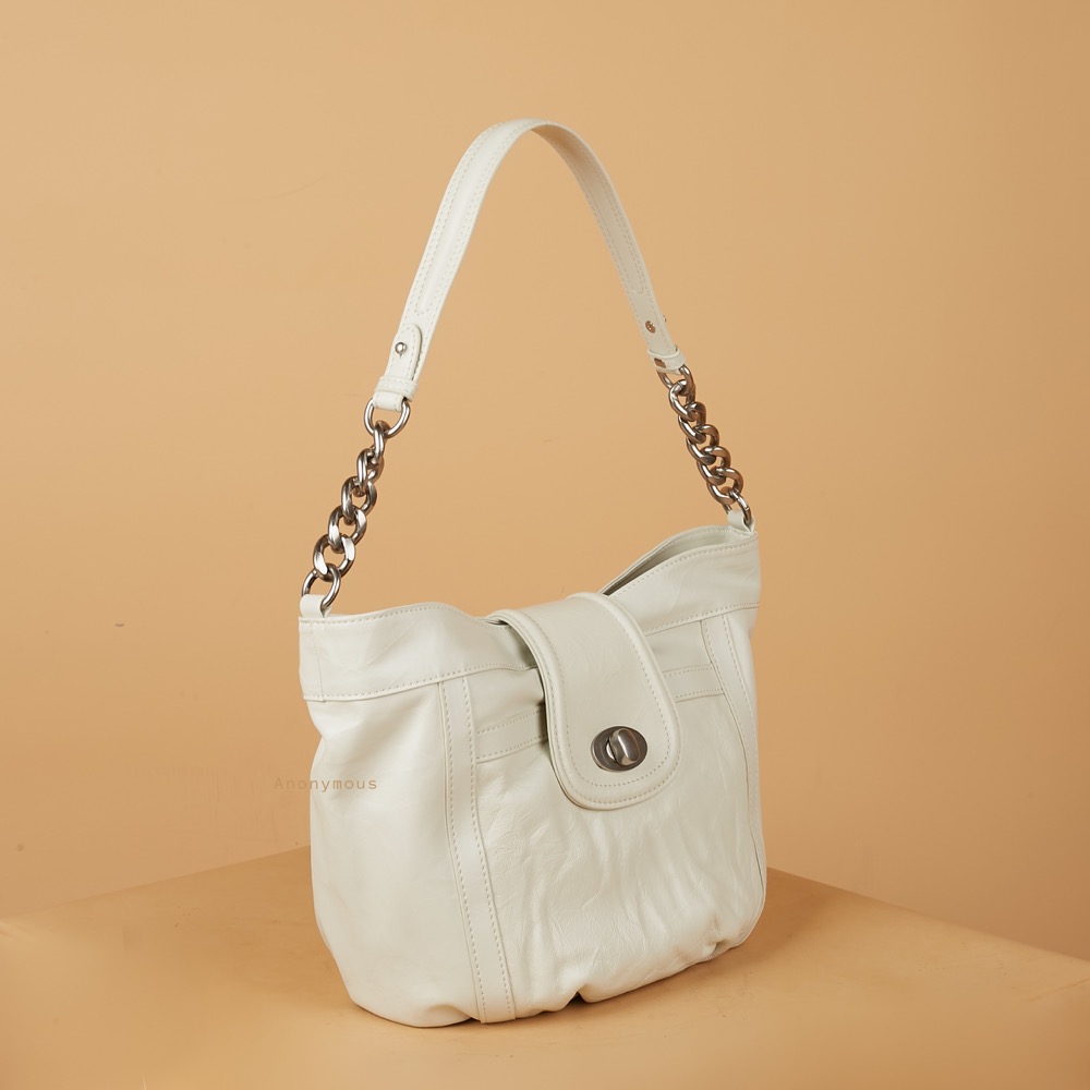 Anonymous Vone Shoulder Bag Leather No Brand (Tas Kulit)