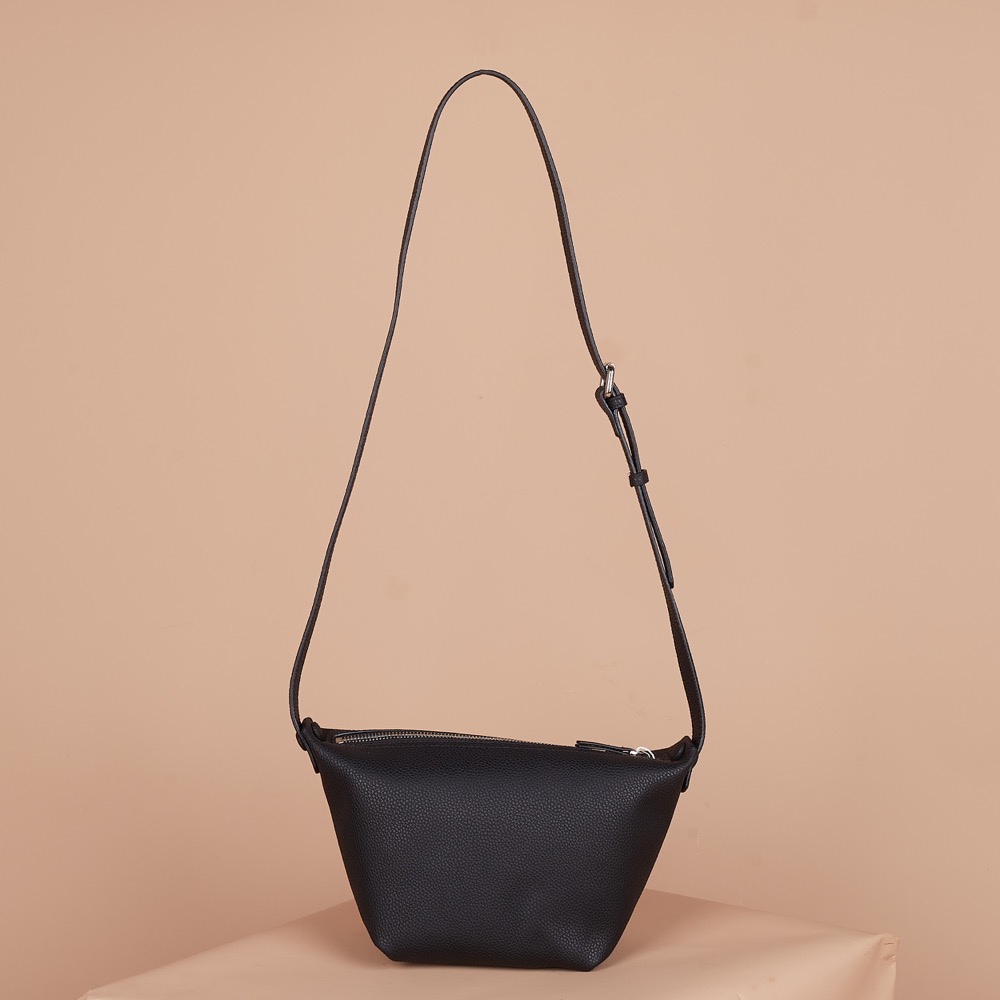 Anonymous Mia Pouch Grained Leather No Brand (Tas Kulit)
