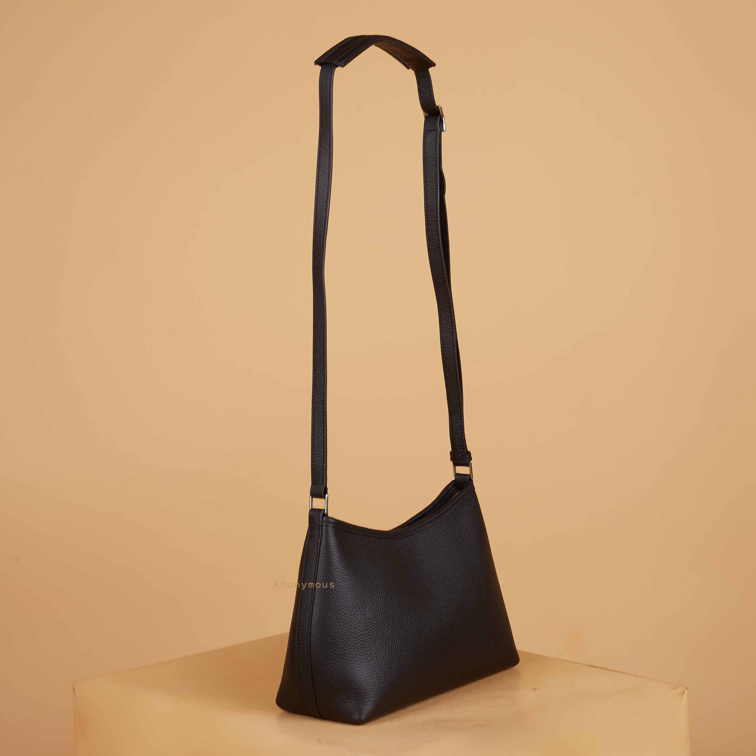 Anonymous Olla Sling H23 Bag Grained leather PHW No Brand (Tas Kulit)