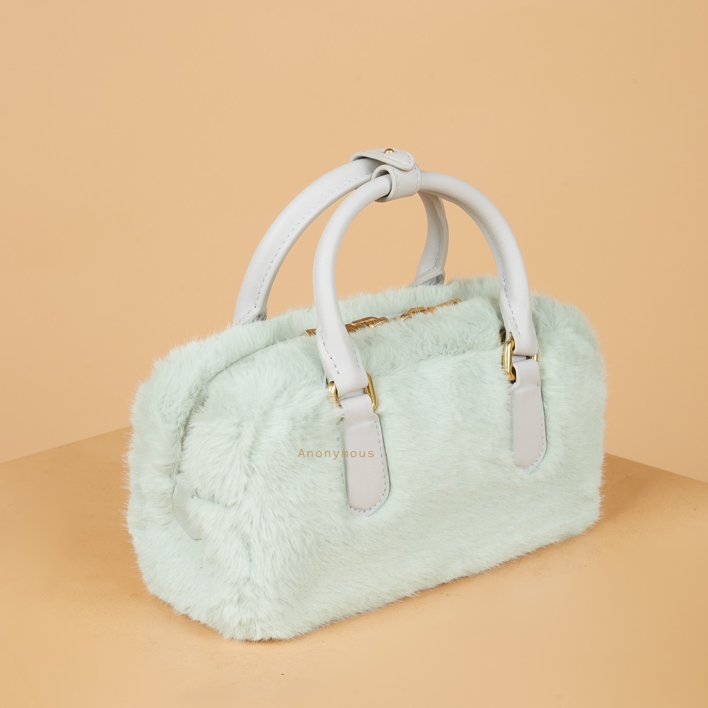 Anonymous Miko Furry Handbag GHW No Brand (Tas Kulit)