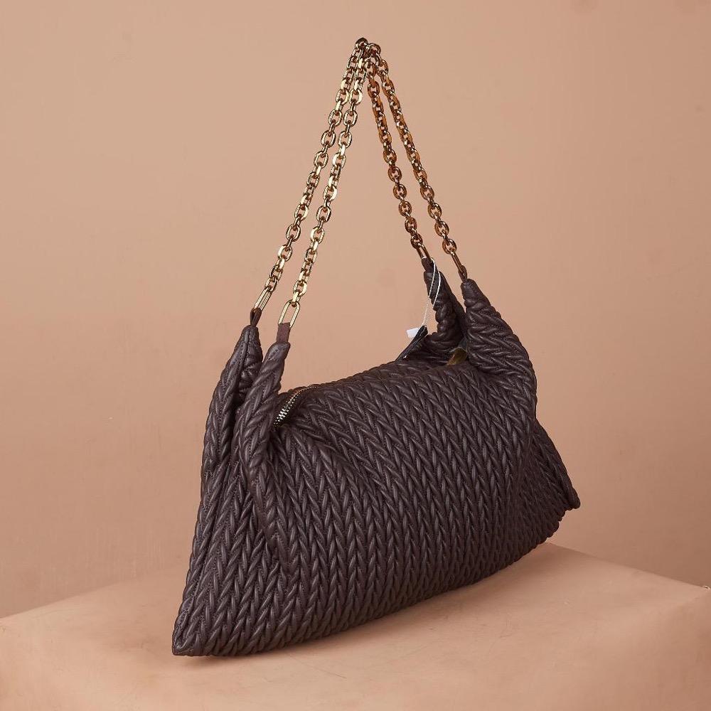 Avanthe Tote Bag 40 Medium w/ Chain Strap