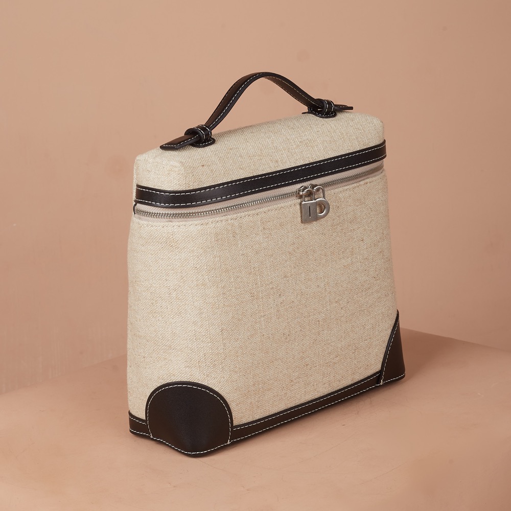 Anonymous Louise BackPack Encru Swift LP23.5 PHW No Brand (Tas Kulit)