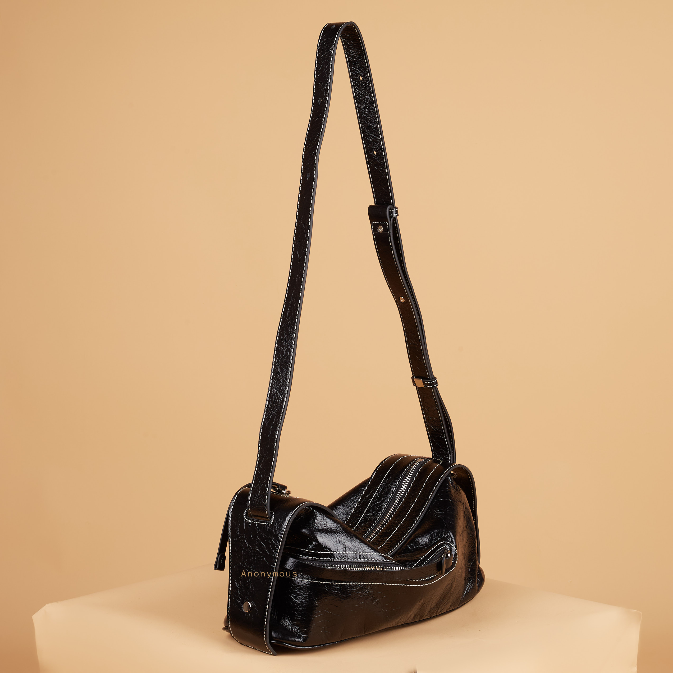 Anonymous ZAC East West Shoulder Bag Calfskin (Tas Kulit)