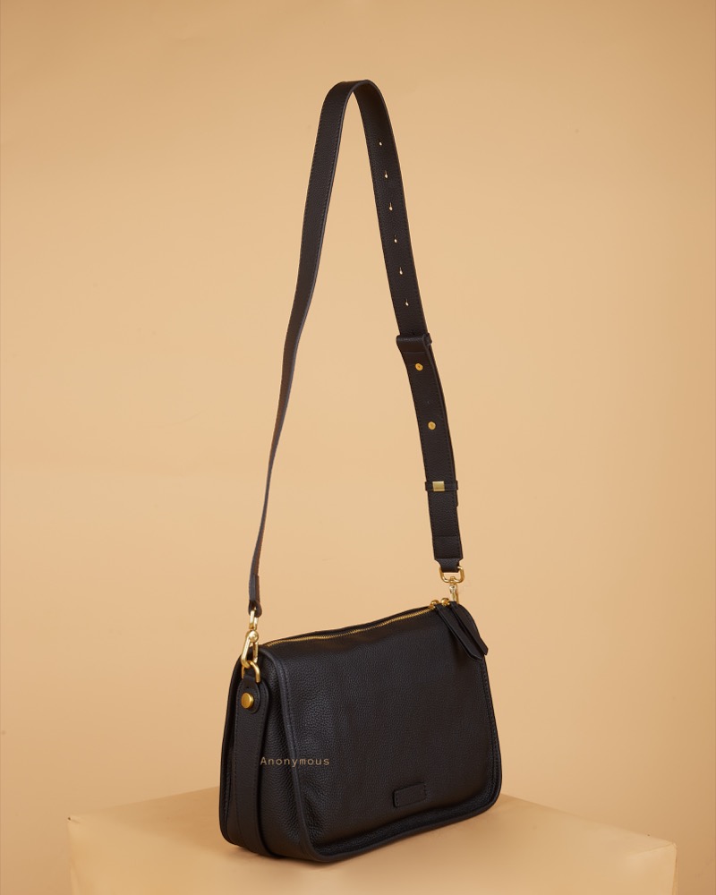 Anonymouse Vicky Messenger Bag Grained Leather No Brand (Tas Kulit)