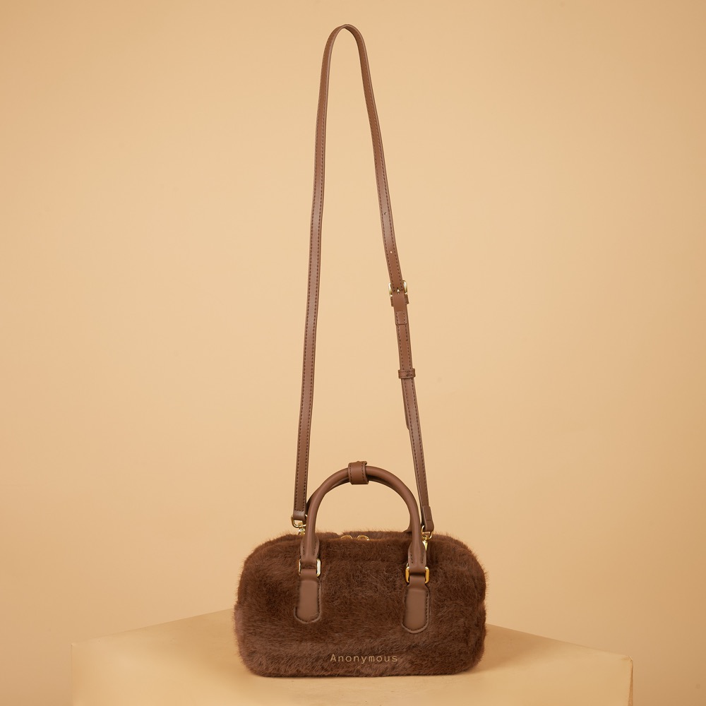 Anonymous Miko Furry Handbag GHW No Brand (Tas Kulit)
