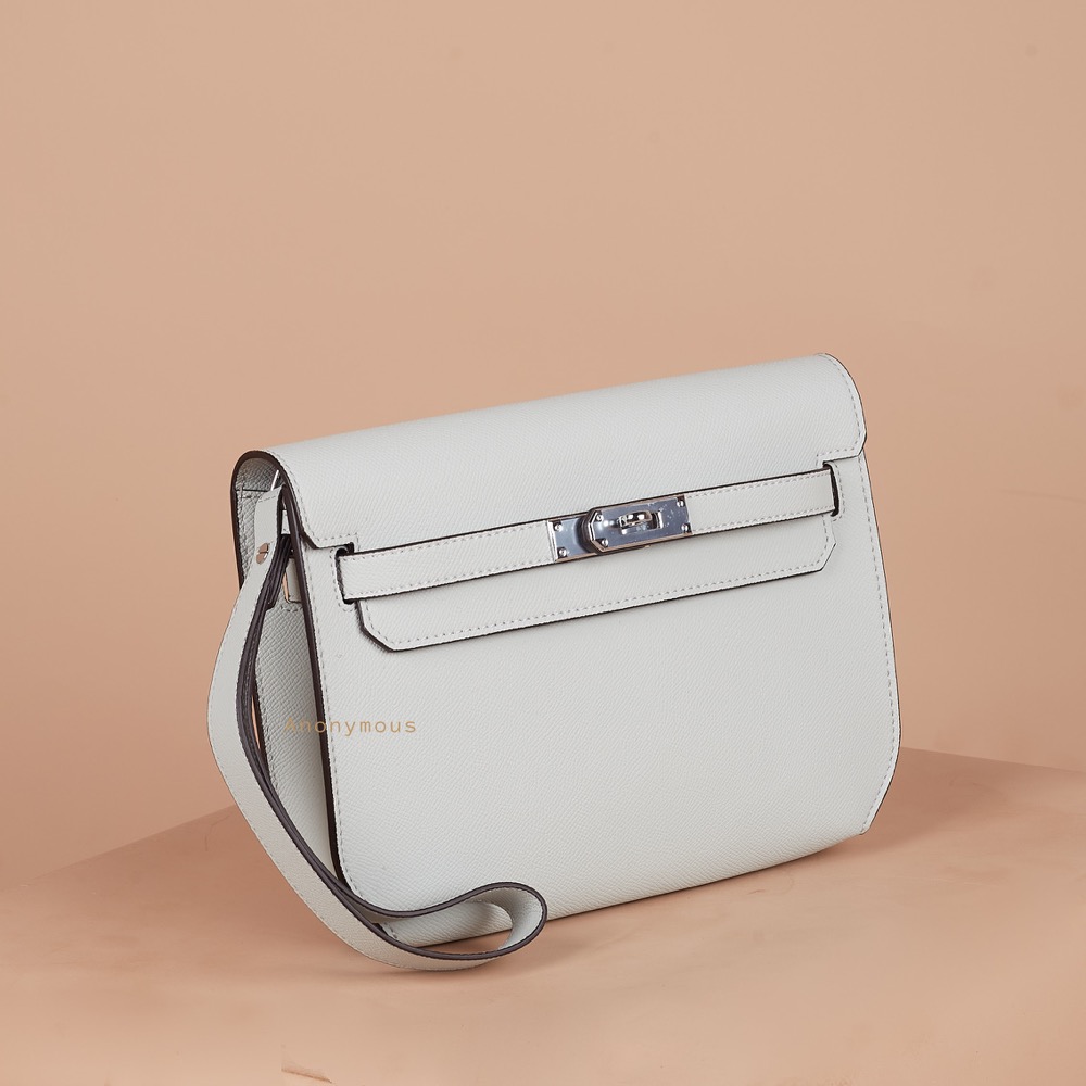 Anonymous Kelsey Sling Bag Taiga No Brand (Tas Kulit)