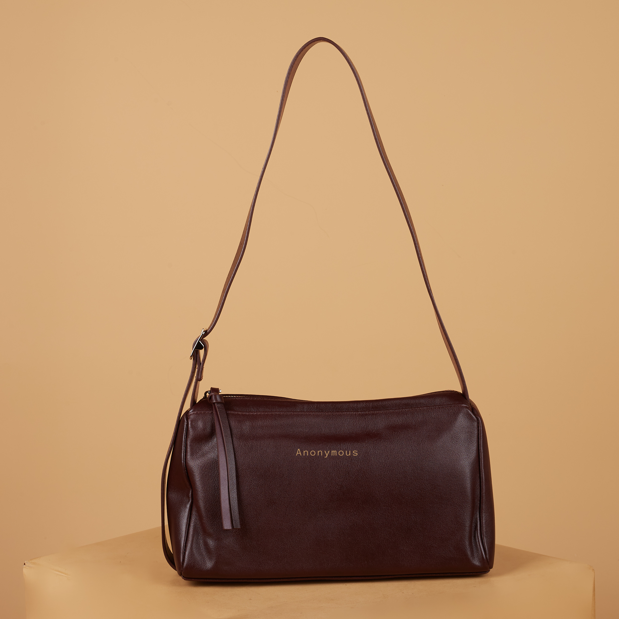 Anonymous Otto Shoulder Bag Leather No Brand (Tas Kulit)