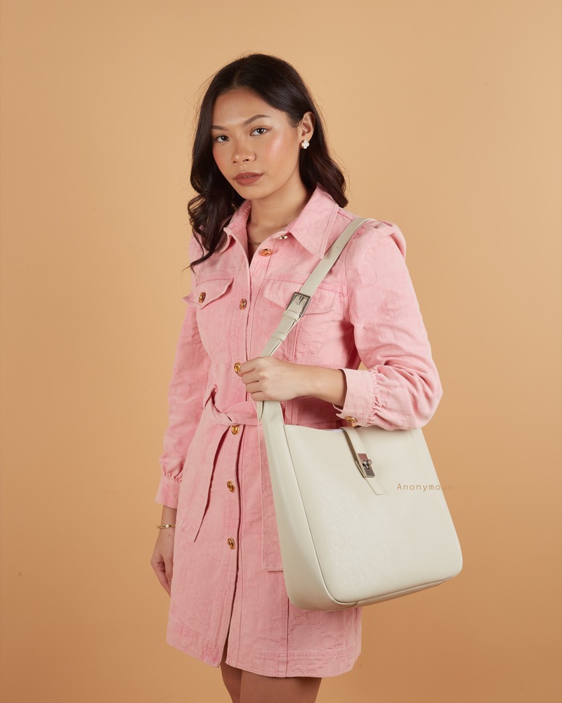 Anonymous Lucita Shoulder Bag Swift Leather No Brand (Tas Kulit)