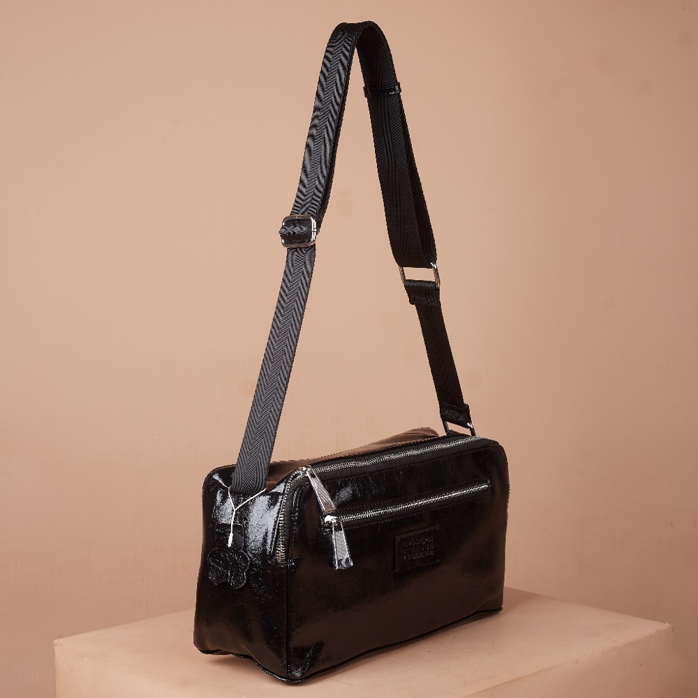 Anonymous Juno 30 Crossbody Bag Shiny Calfskin No Brand