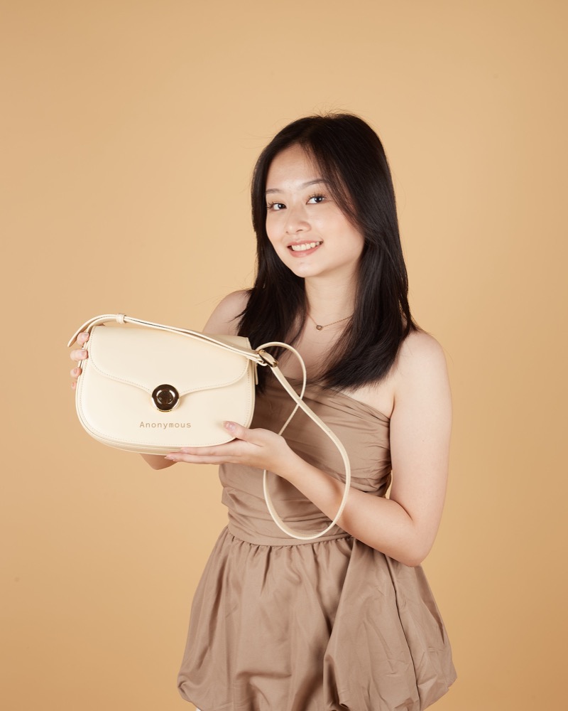 Anonymous Ghiera Bag Box Leather GHW No Brand (Tas Kulit)